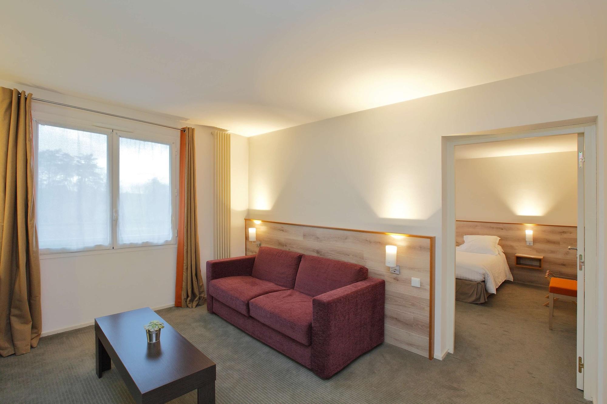 Best Western Plus L'Oree Paris Sud Saulx-les-Chartreux Exterior photo