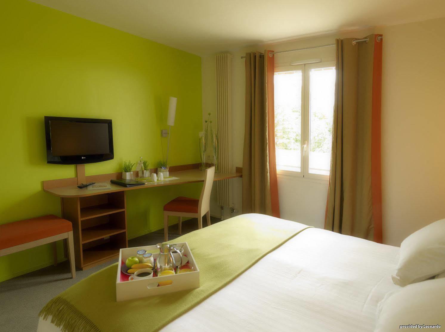 Best Western Plus L'Oree Paris Sud Saulx-les-Chartreux Exterior photo